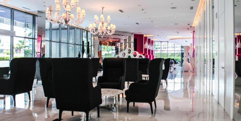 מנילה Azure Urban Resort Staycation מראה חיצוני תמונה